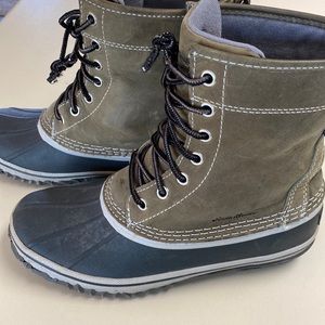 Eddie Bauer duck boots